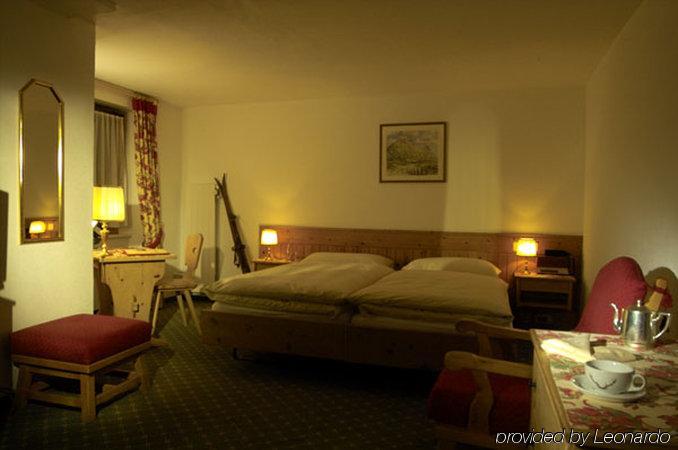 Hotel Bernina Pontresina Værelse billede